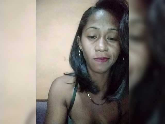 Mirah2026 live cam on BongaCams