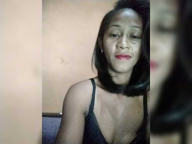 Mirah2026 live cam on BongaCams