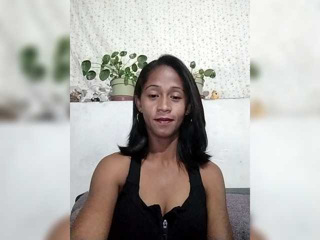Mirah2026 live cam on UnifiedCams