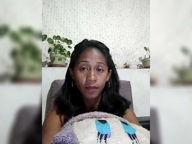 Mirah261 live cam preview