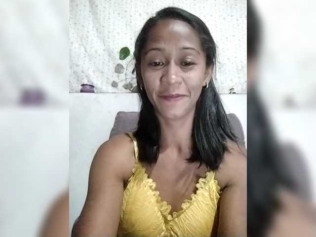 Mirah2026 live cam on BongaCams
