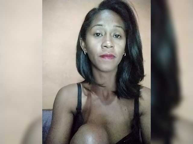 Mirah2026 live cam on BongaCams