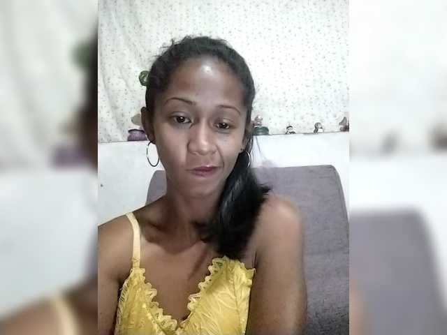 Mirah261 live cam preview