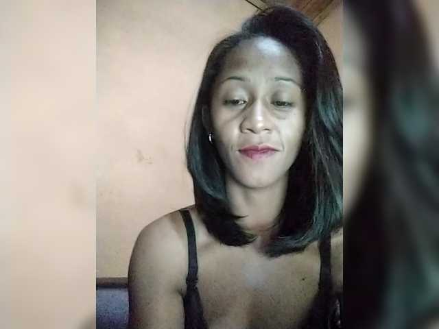 Mirah2026 live cam on BongaCams