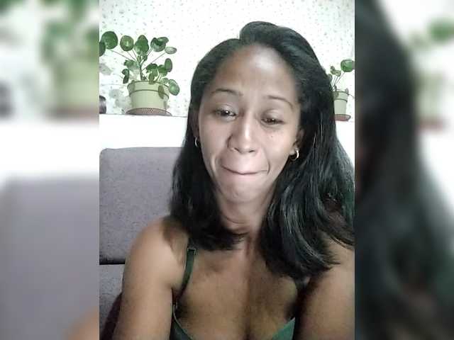 Mirah2026 live cam on BongaCams