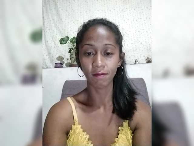 Mirah261 live cam preview