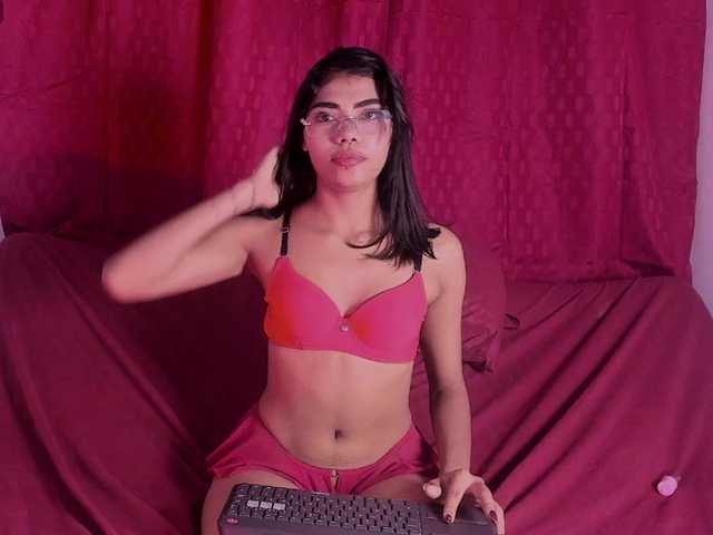 Monica-04 live cam on BongaCams