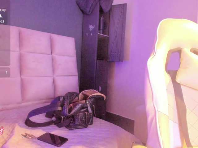 le modèle Monica-04 est en webcam porno dans un show sur le site bongacams, il possède les tags suivants: Latino/Hispanic,Brunette,Trimmed