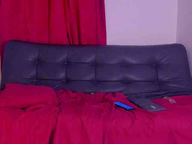 Monica-04 webcam