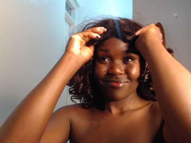 Too-hot live cam on BongaCams