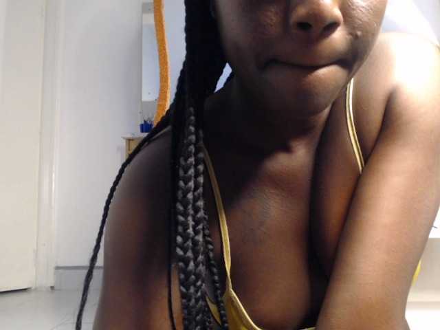 Too-hot live cam on BongaCams