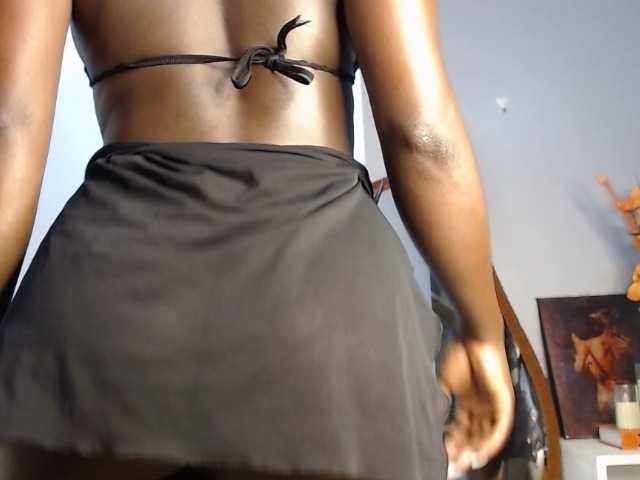 Too-hot live cam on BongaCams