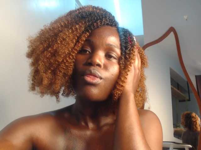 Too-hot live cam on BongaCams
