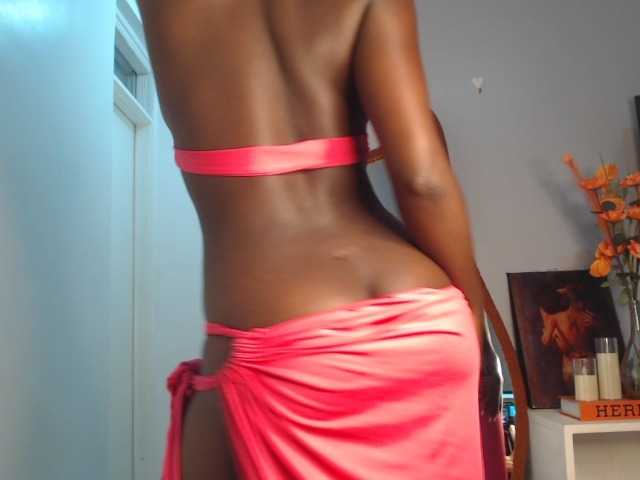 Too-hot live cam on BongaCams