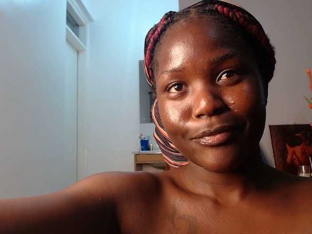 Too-hot live cam on BongaCams