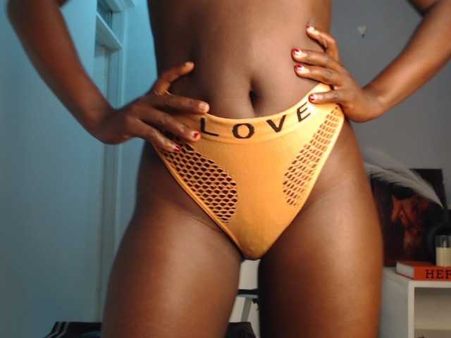 Too-hot live cam on BongaCams