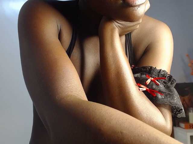 Too-hot live cam on BongaCams