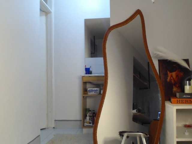 Too-hot live cam on BongaCams