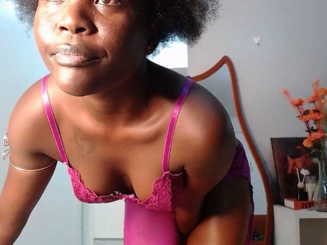 Too-hot live cam on BongaCams