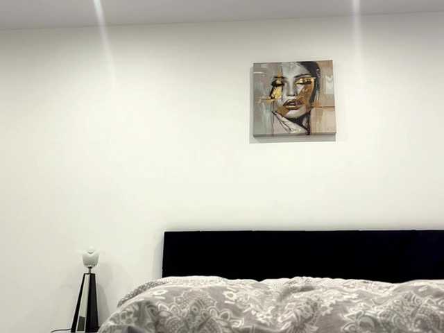 FloVelardes's BongaCams show and profile