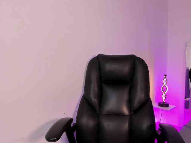 Mia-Nyxie webcam