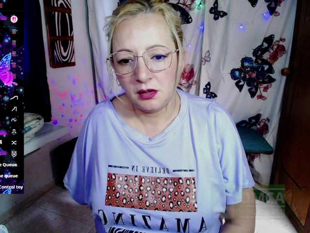 ally-sweety20 live cam on BongaCams