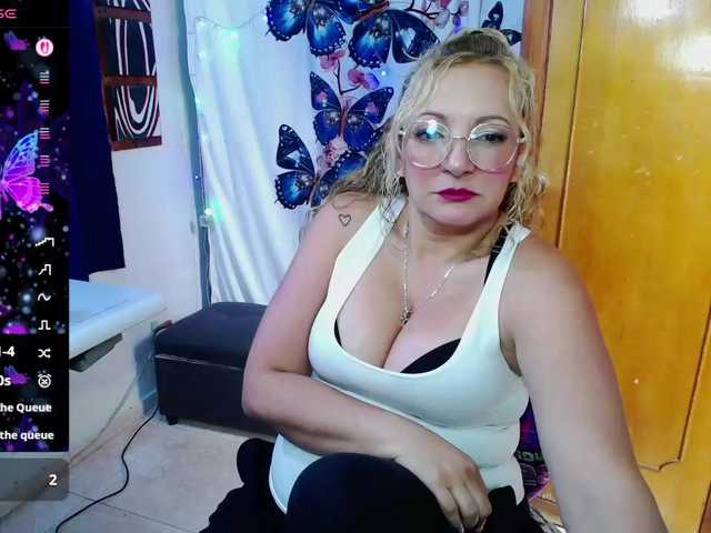 ally-sweety20's BongaCams show and profile