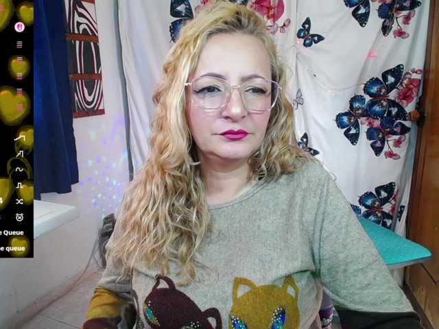 ally-sweety20 live cam on BongaCams