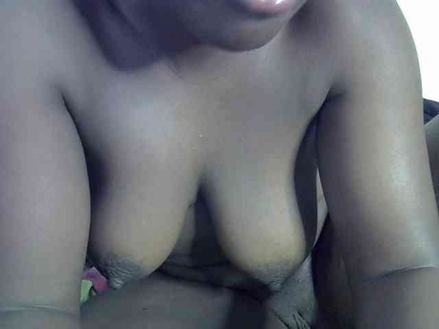 Playqueen Live Webcam on BongaCams
