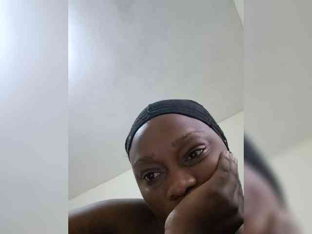 Prettyebony-1 webcam