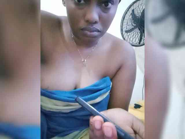 Prettyebony-1