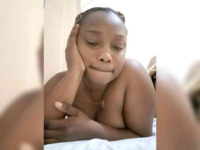 Prettyebony-1 webcam