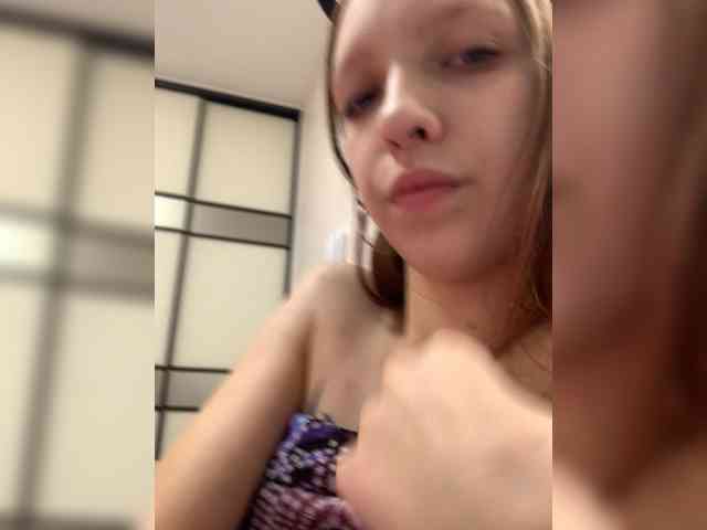 angelina20070 webcam