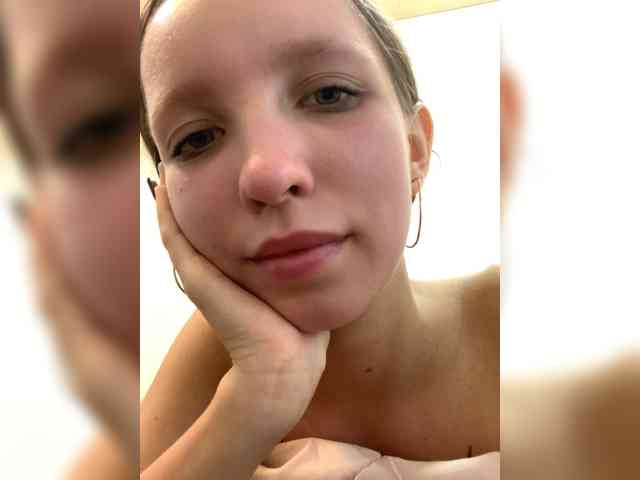 angelina20070 webcam