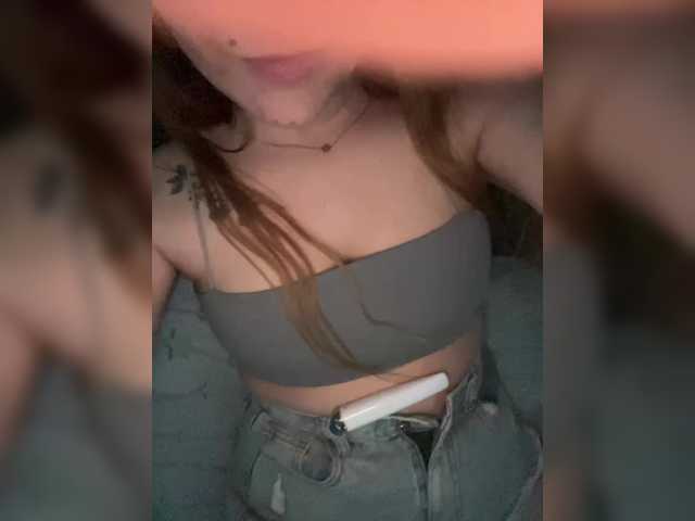 Lillii1's BongaCams show and profile