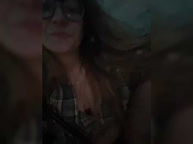 Lillii1's BongaCams show and profile