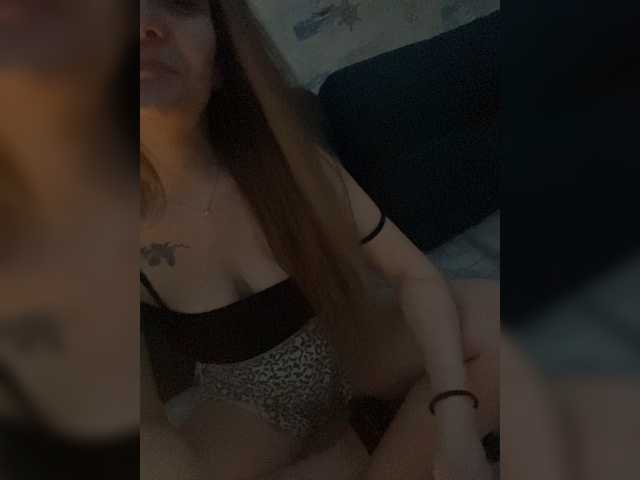 Lillii1's BongaCams show and profile