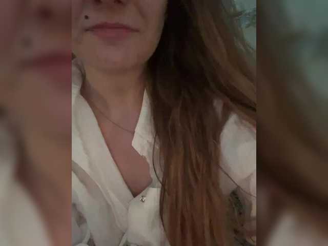 Lillii1's BongaCams show and profile