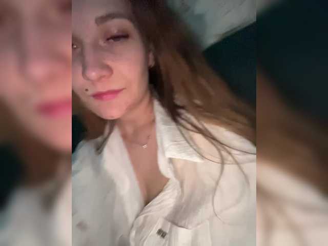 Lillii1's BongaCams show and profile