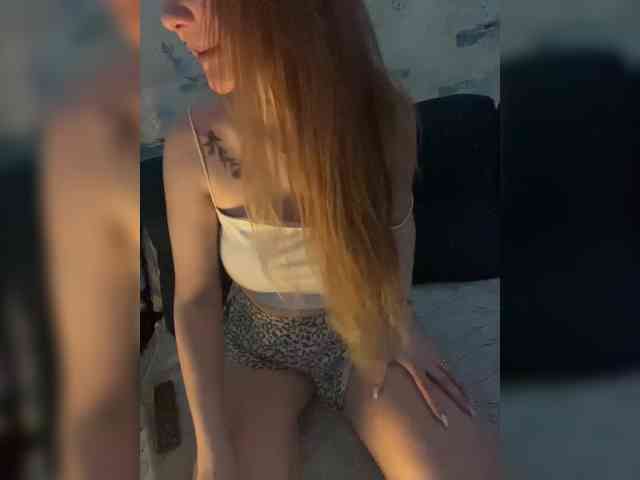 Lillii1 webcam