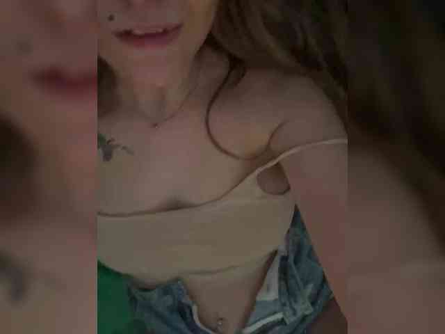Lillii1 webcam