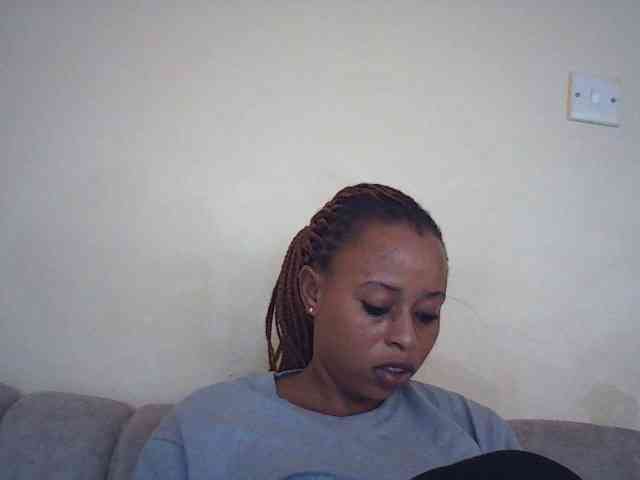 Sexybutties001 webcam