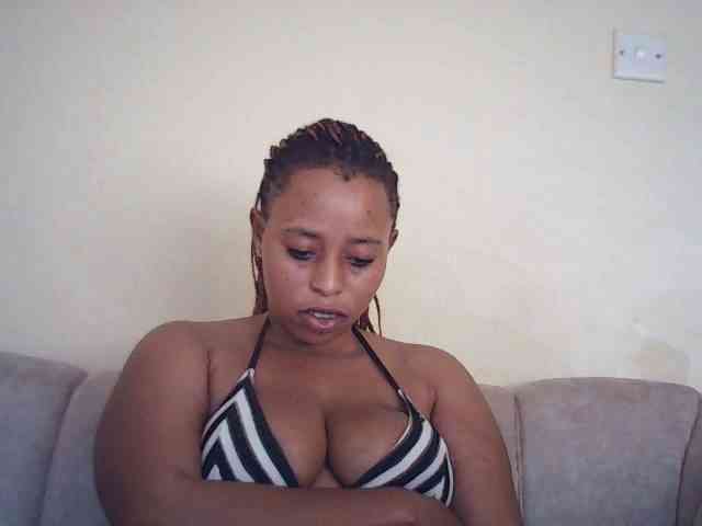 Sexybutties001 webcam