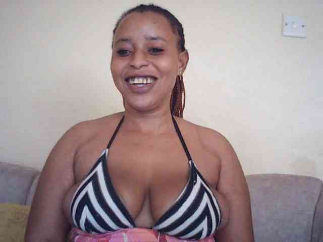 Sexybutties001 webcam