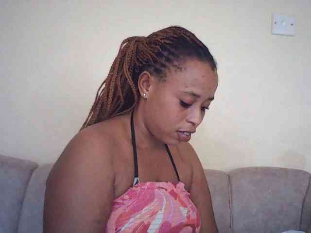 Sexybutties001 webcam