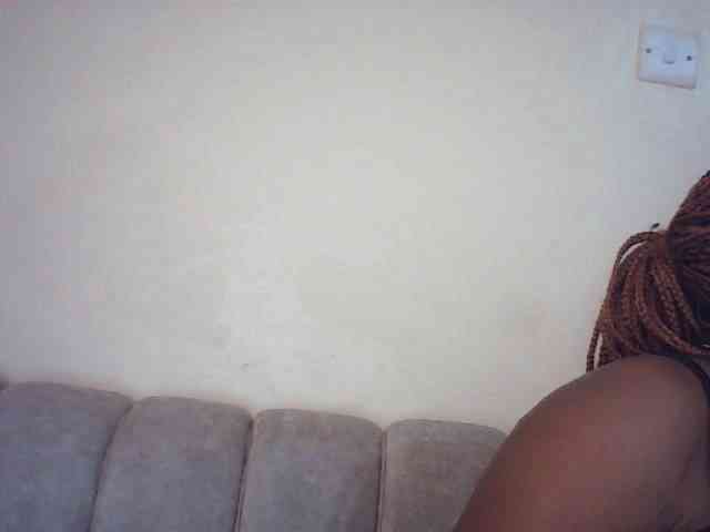 Sexybutties001 webcam