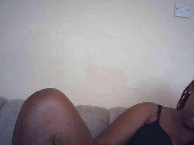 Sexybutties001 webcam