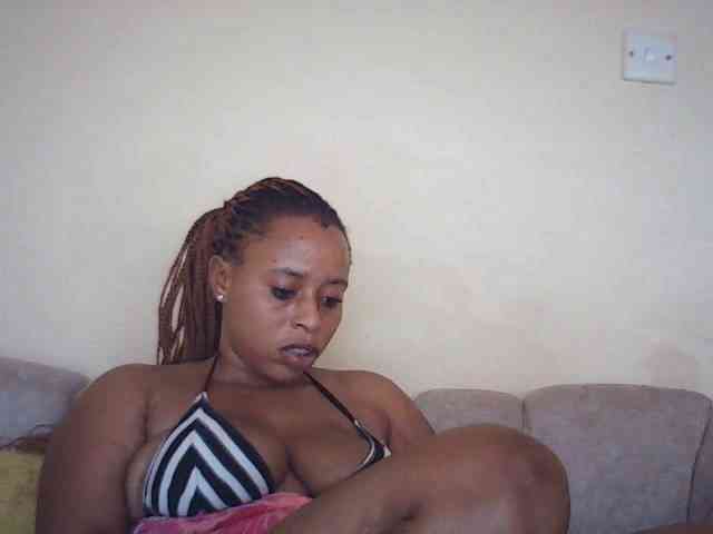 Sexybutties001 webcam