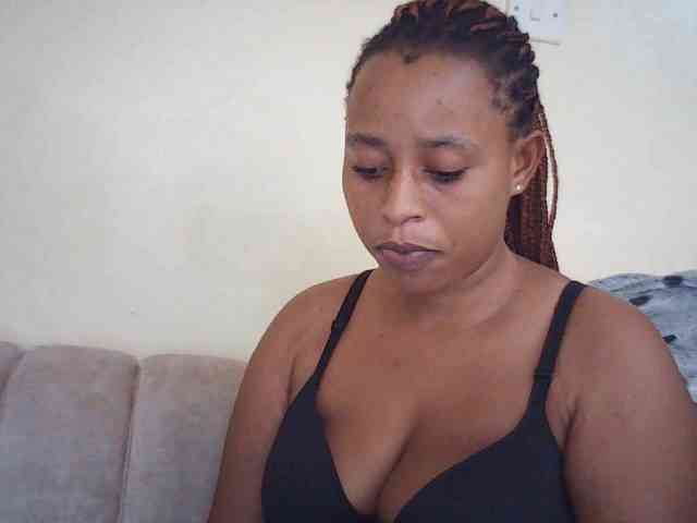 Sexybutties001 webcam