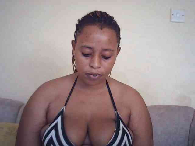 Sexybutties001 webcam